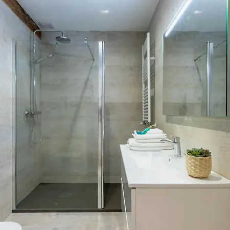 Apartamento Novo Com Reforma Moderna Oporto