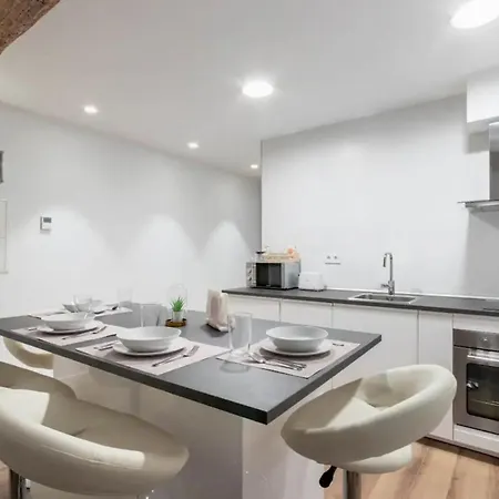 Apartamento Novo Com Reforma Moderna Appartamento *