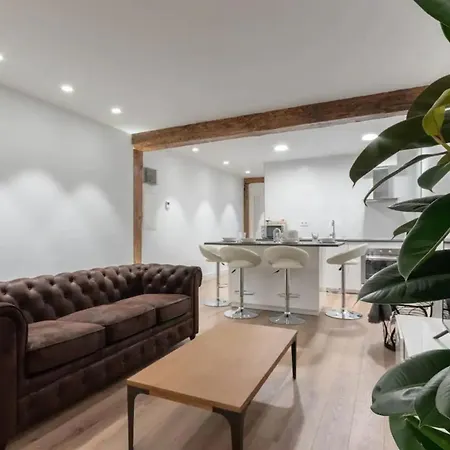 Apartamento Novo Com Reforma Moderna Appartamento *