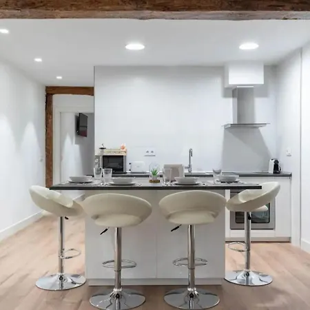 Appartamento Apartamento Novo Com Reforma Moderna